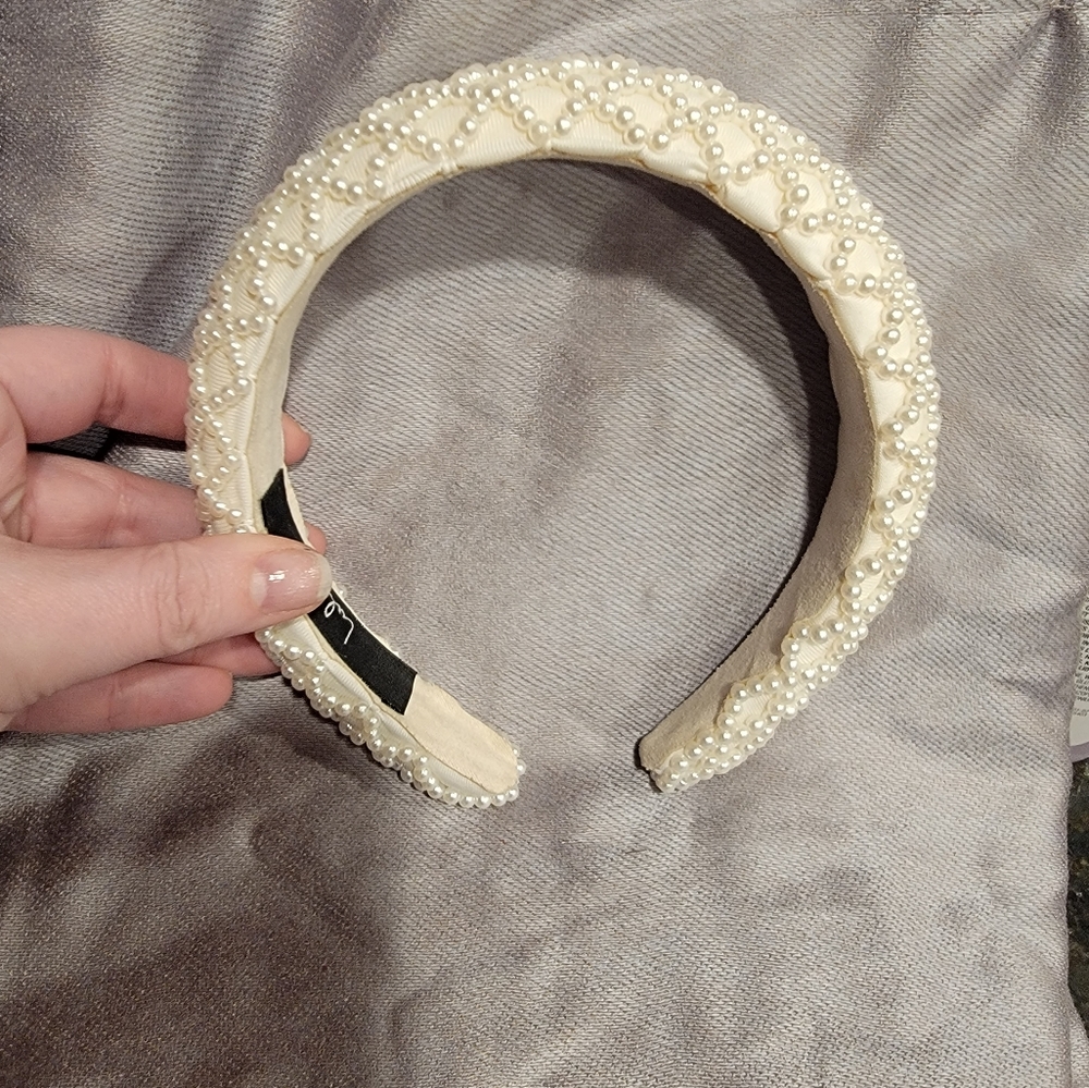 Lulus Reign of Romance White Pearl Beaded Headband & Unbranded Faux Pearl